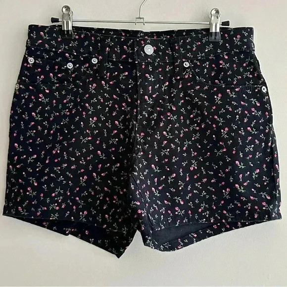 Levi’s Mid Length Shorts, Floral Print, Black Shorts with Pink Flowers,Size 28 - Picture 3 of 16